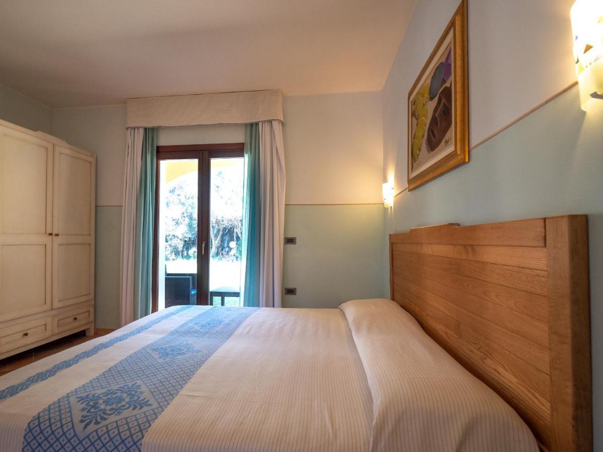 Hotel Luci Del Faro Calasetta Exterior photo
