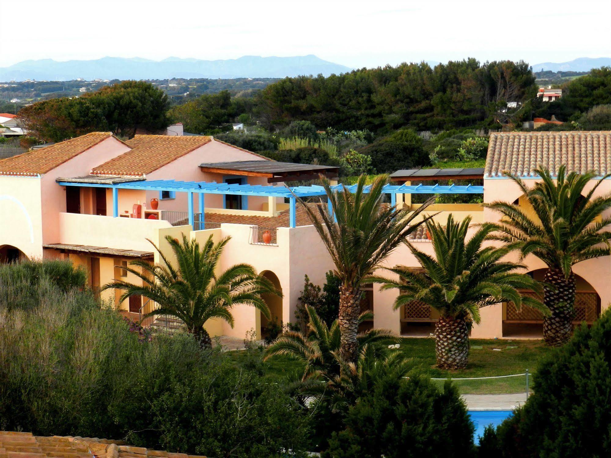 Hotel Luci Del Faro Calasetta Exterior photo